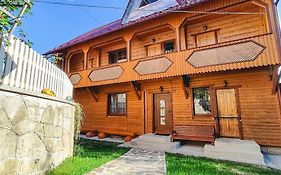 Котедж Біля лісу